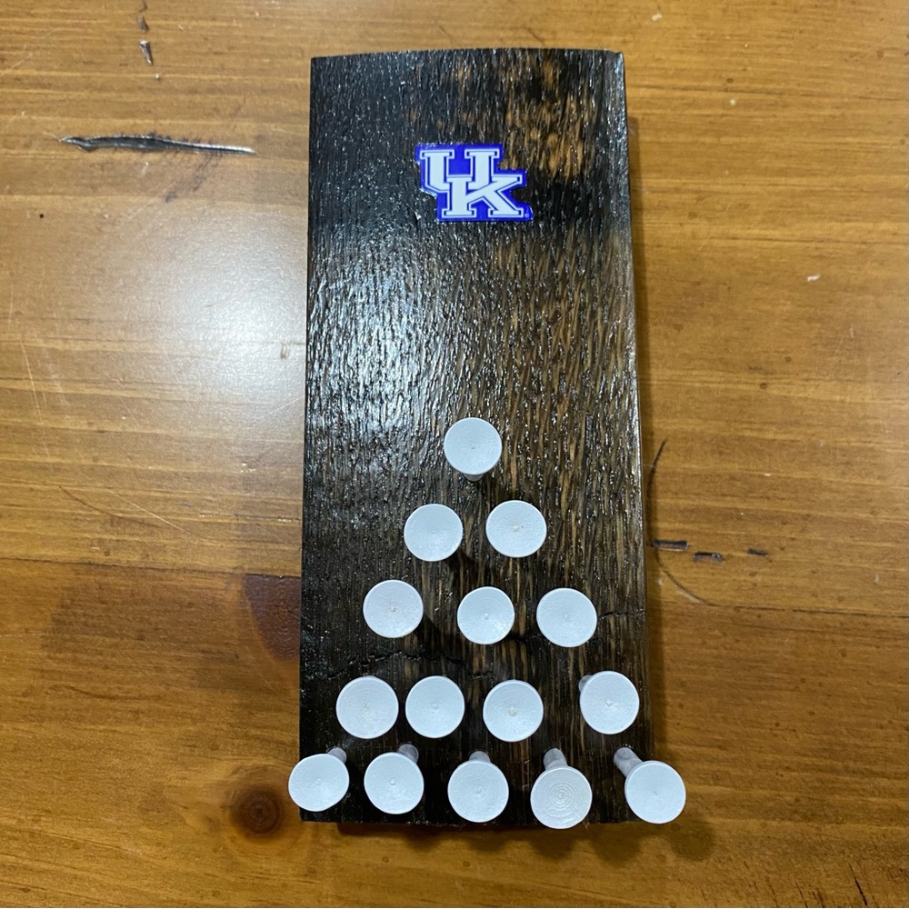 Classic peg game